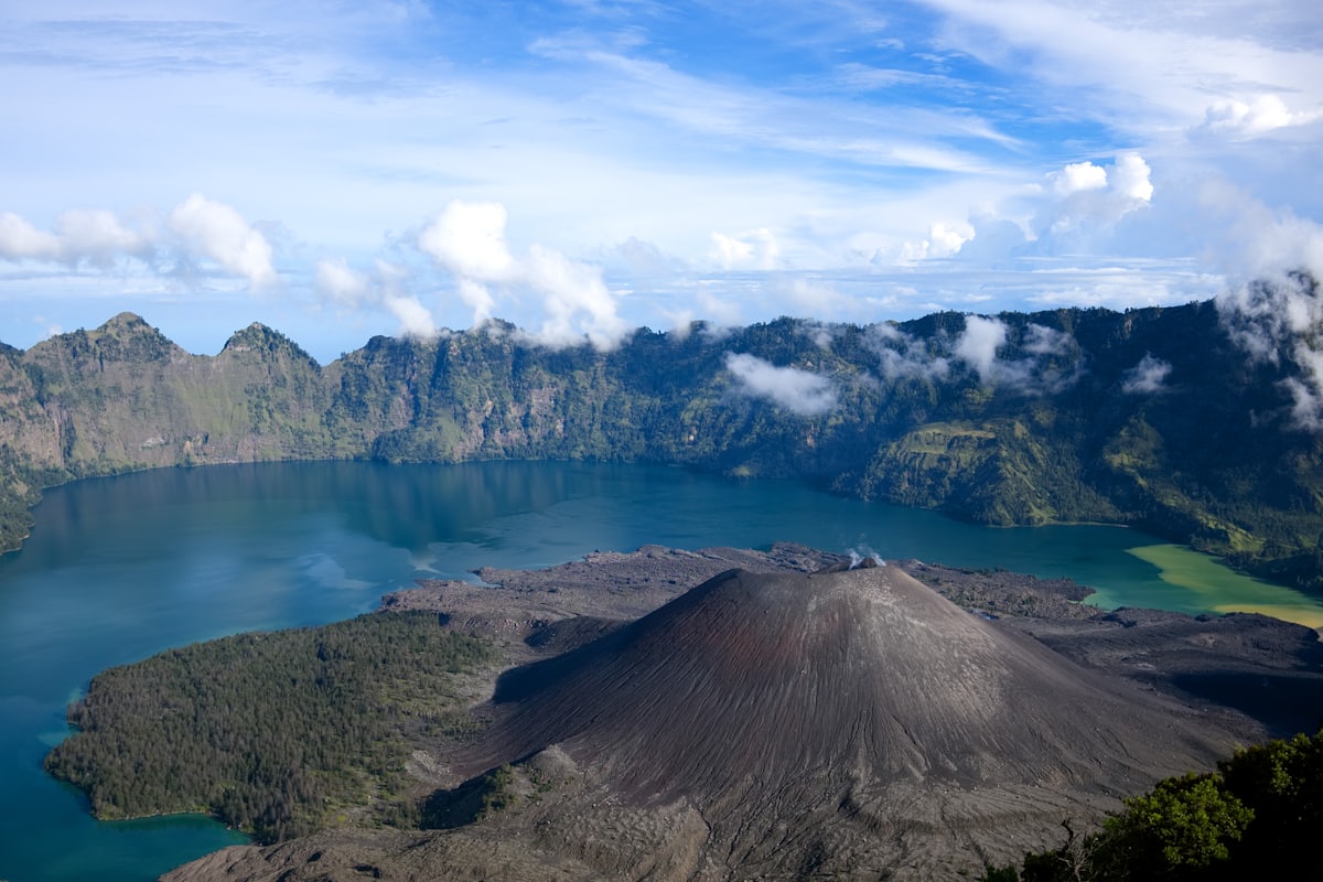 Rinjani Crater Trek photo 3