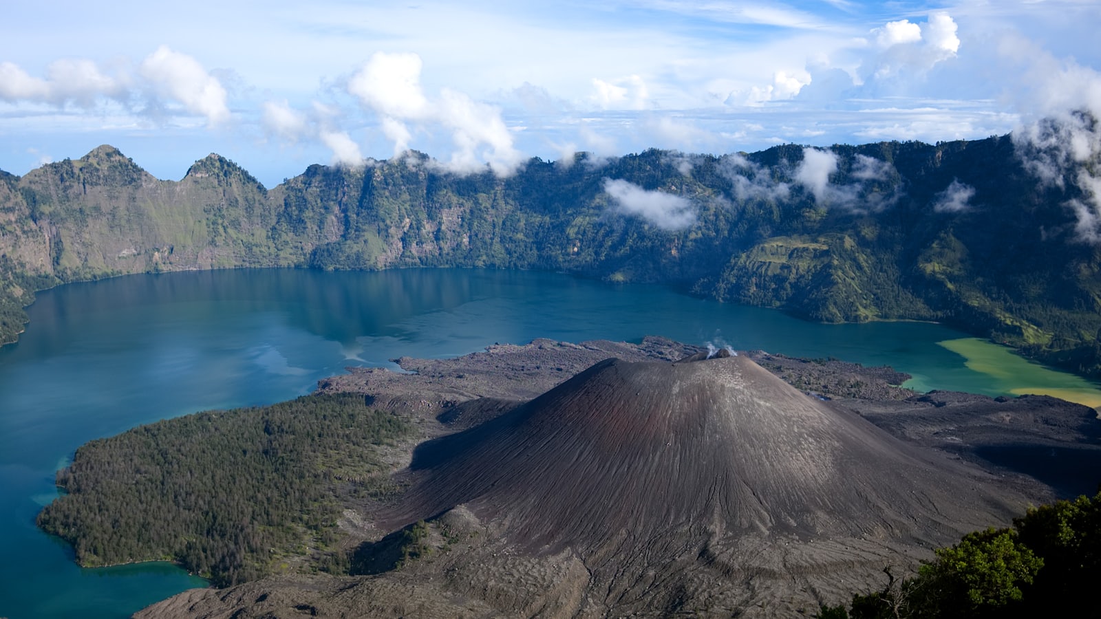 Trekking Rinjani: Training and Packing